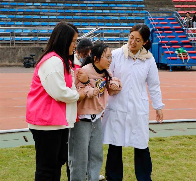 校医值守.jpg